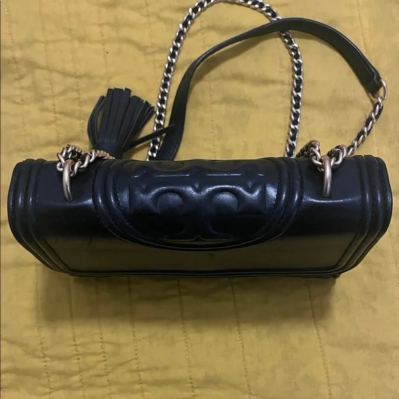 Tory Burch Black Quilted Crossbody Bag - Picture 2 of 6